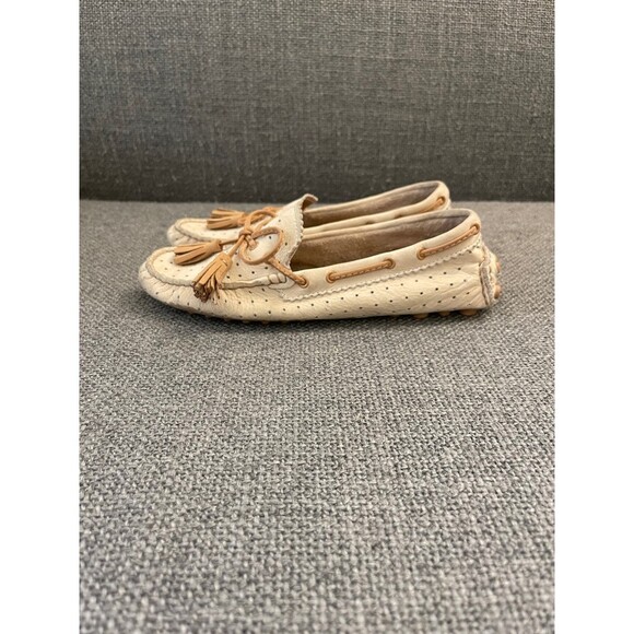 Cream Leather Coach Moccasins 6.5 - Picture 5 of 10
